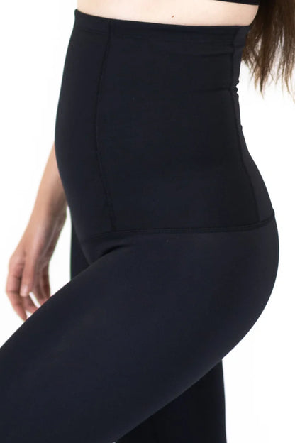 High-waisted black Pregnancy Recovery Emama 7/8 Leggings for post partum support